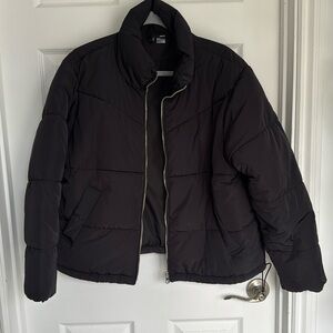 Black puffer shorter length oversized gently worn